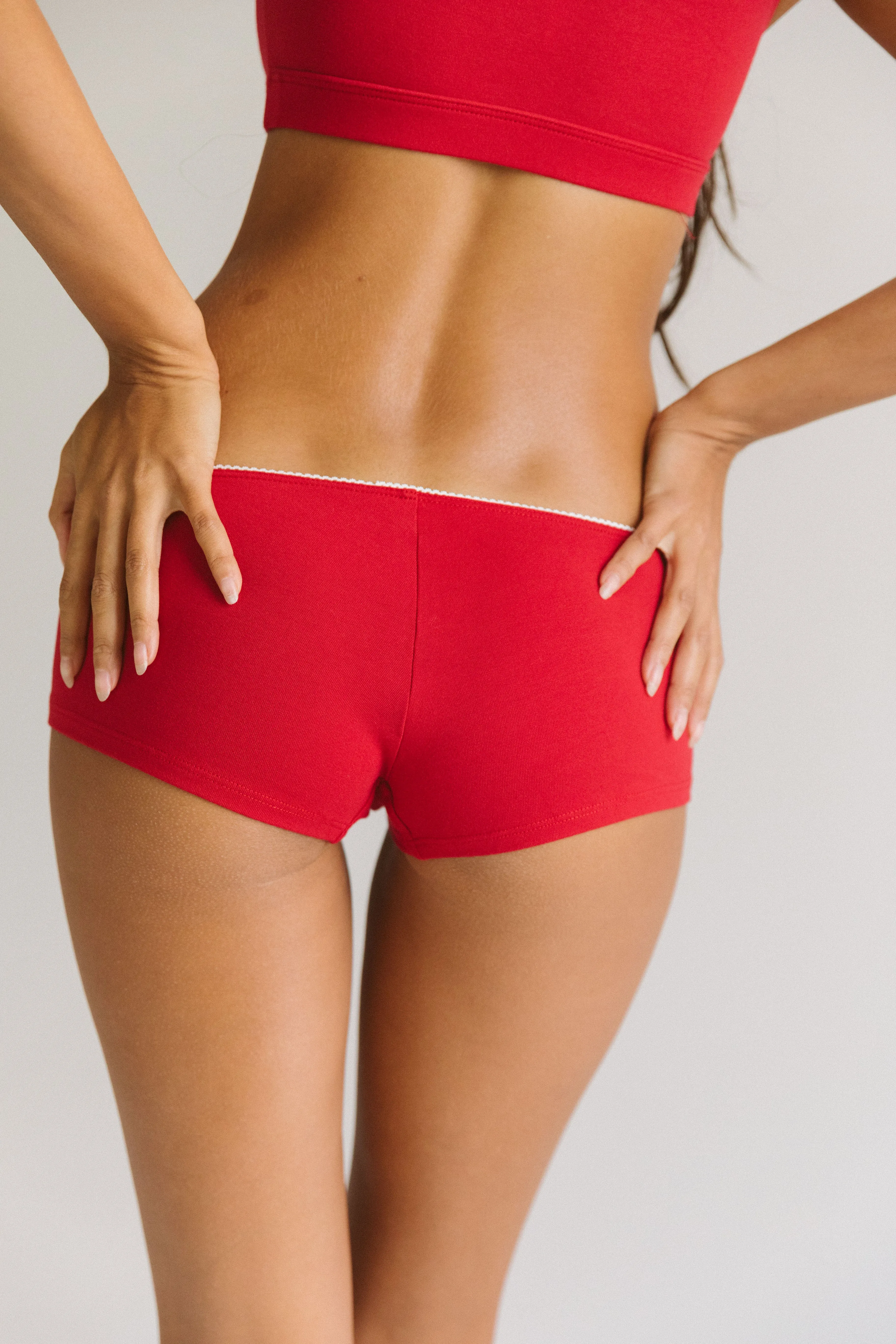LOW RISE SHORTY BOI BRIEF IN CHERRY