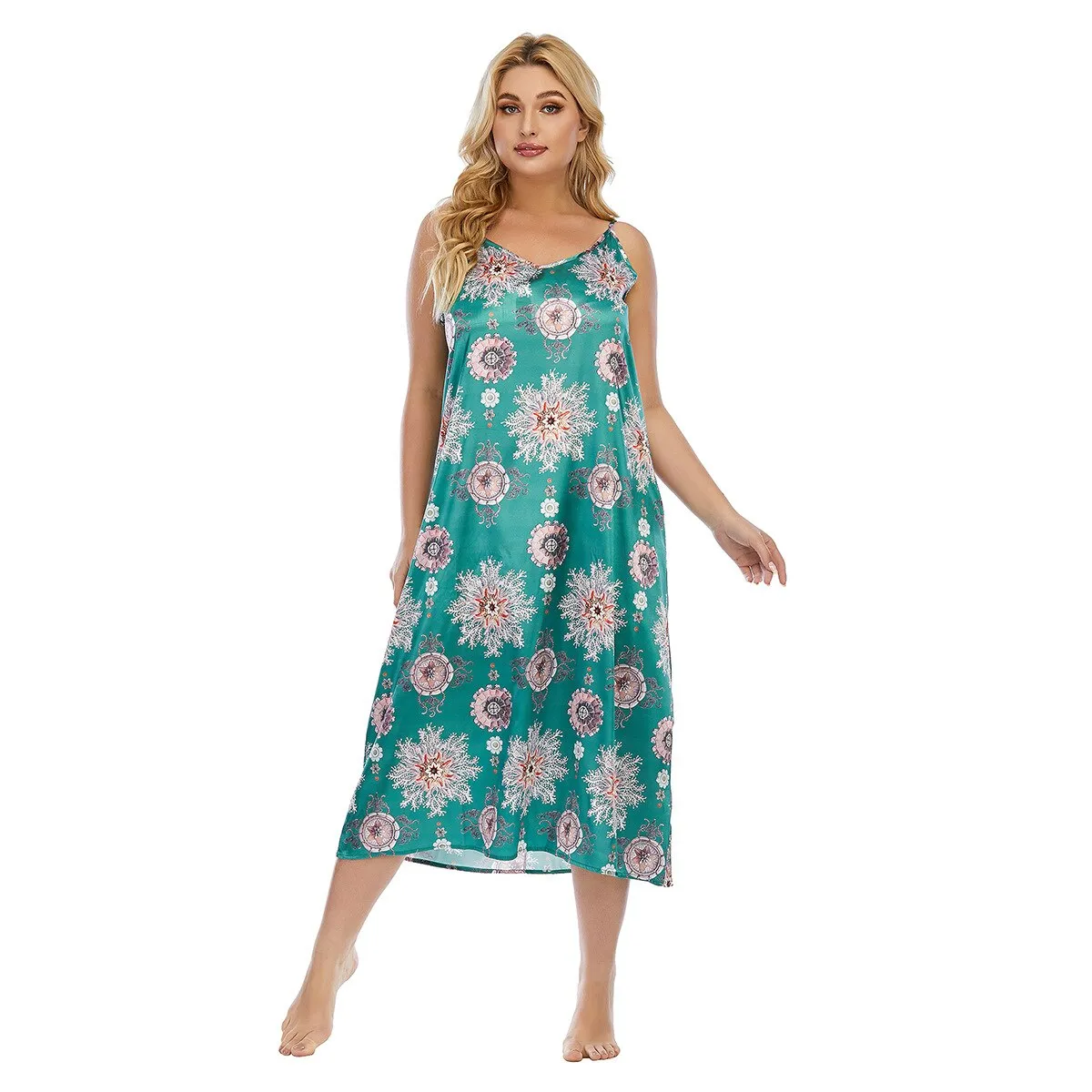 plus size women dress French Hepburn wind large size halters dress color nightdress fat lady 200 can wear loose dress