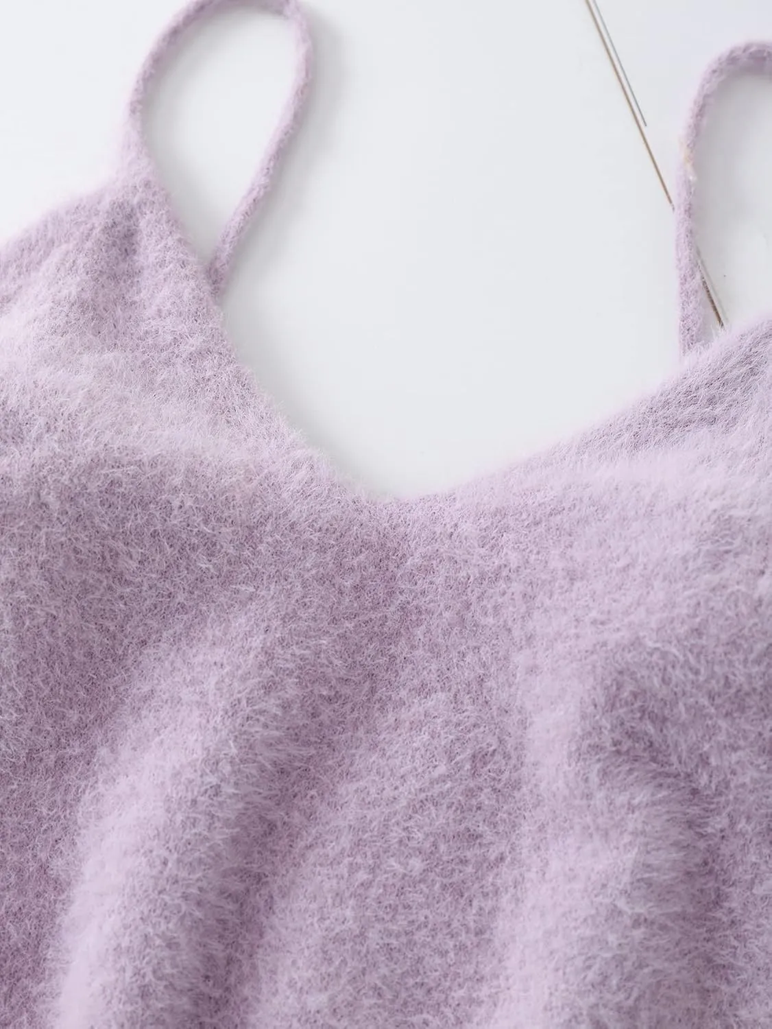 SHENHE Women's V Neck Spaghetti Strap Furry Cute Top Fluffy Knit Crop Cami Top Tank