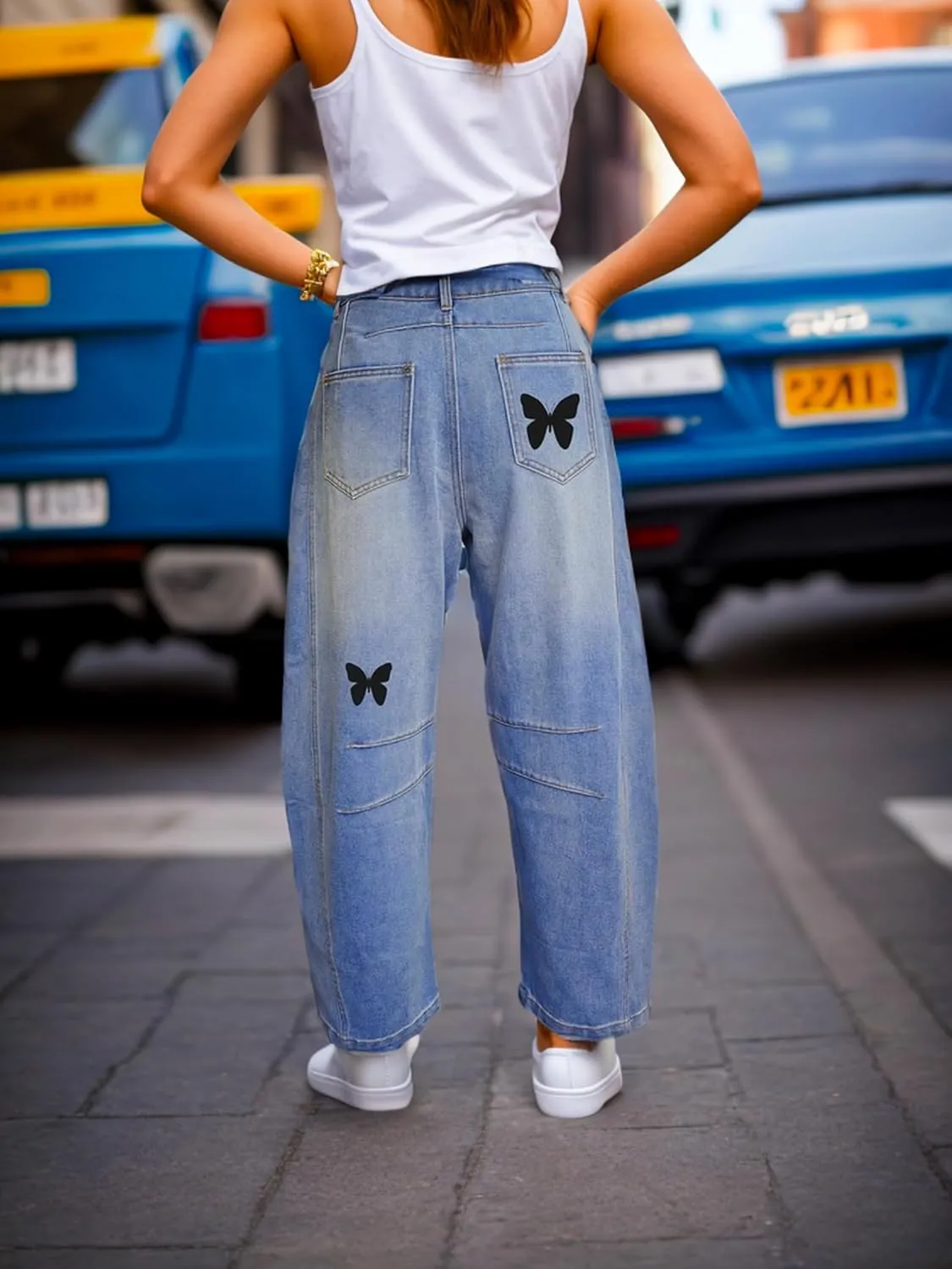 Women's Baggy Barrel Boyfriend Jeans Mid Rise Wide Leg Butterfly Print Y2K Denim Ankle Pants Trendy 90s Barrel Leg Jeans